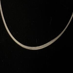 Snake chain necklace